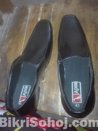 Apox Shoe